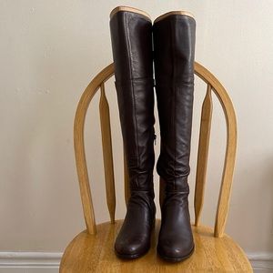 8.5   BRAND NEW Over the knee boots